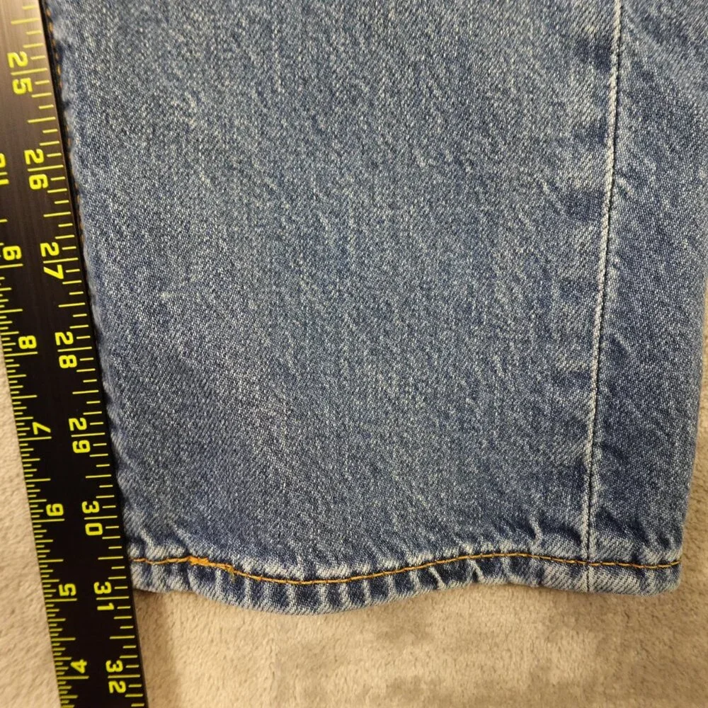 Levi’s Premium 505 Jeans Men’s 30x32 Straight Leg Light Indigo Classic‎ Denim